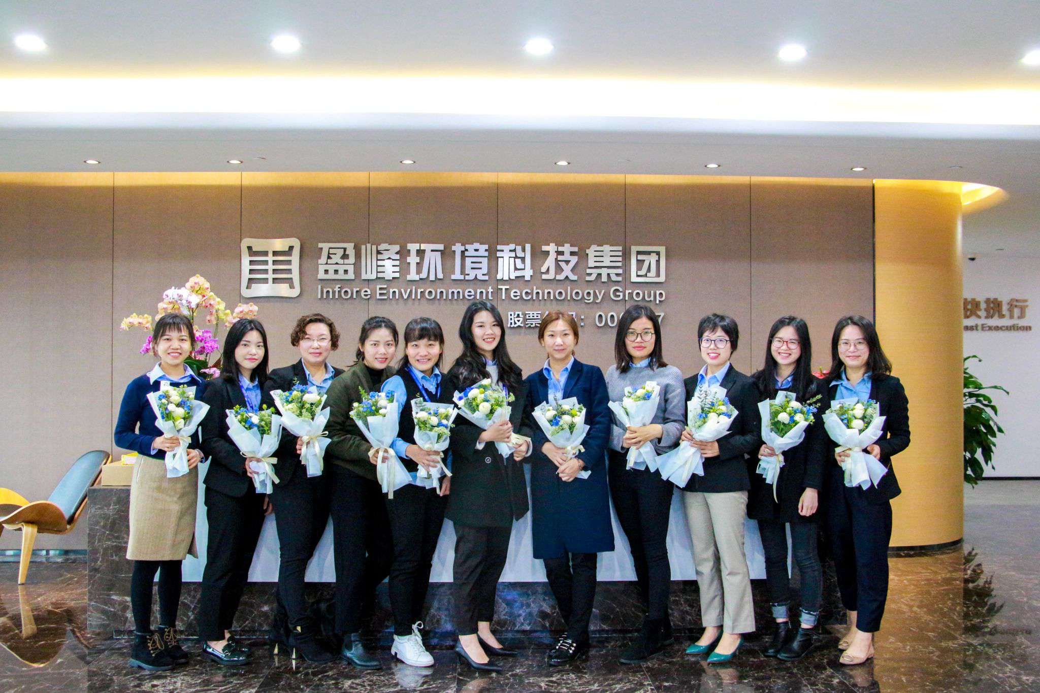 世界因妳而更美！女神們節(jié)日快樂(lè)~